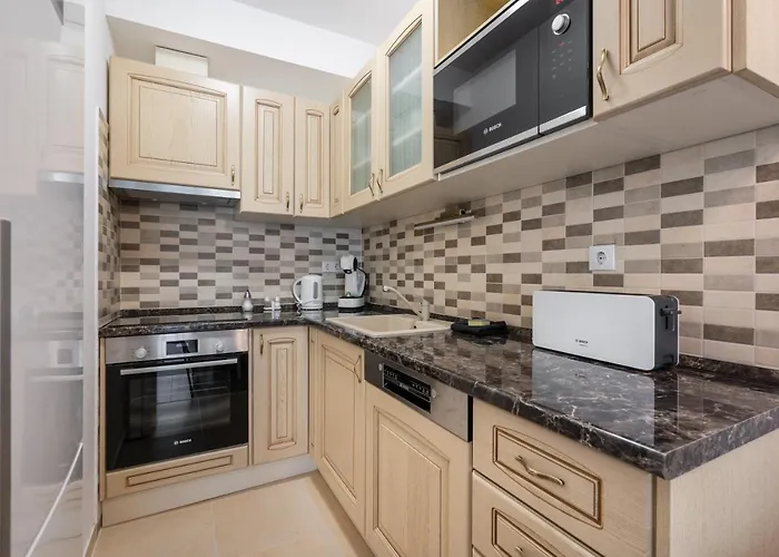 Orchid House Apartment